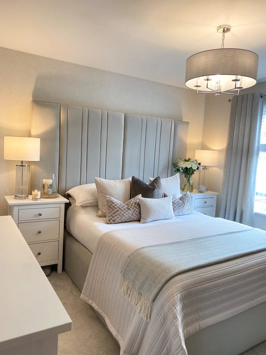 Château Wide Panelled Bedframe